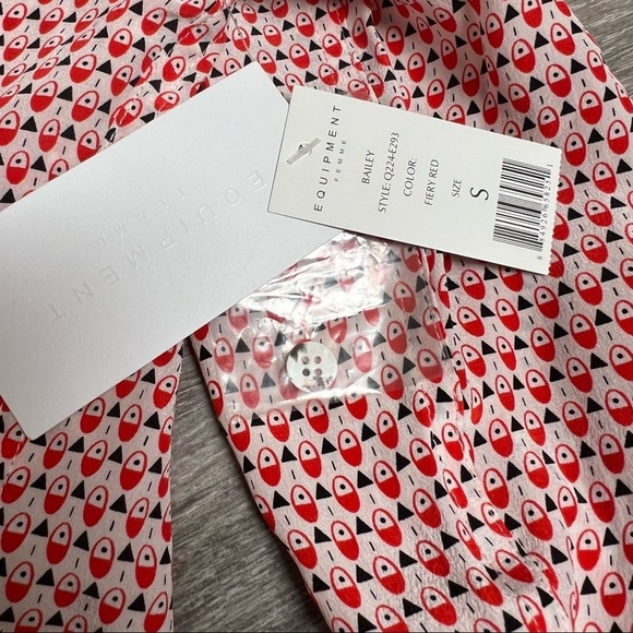 NWT Equipment Silk Blouse Size Small - Picture 8 of 9